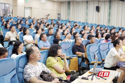 株洲市共童成長父母課堂第六期開講 科學育兒方法引領(lǐng)家庭教育新風尚